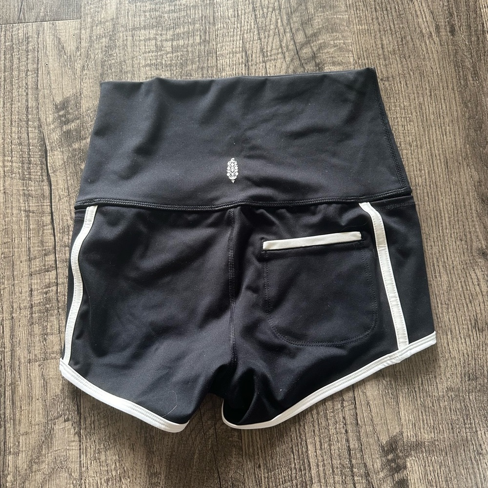 Free people running short - Picture 2 of 2